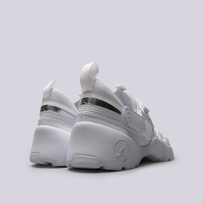 мужские белые кроссовки Jordan Trunner LX 897992-100 - цена, описание, фото 4
